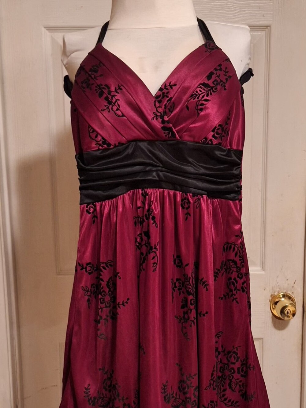 Juniors Wine Red Floral-Print Halter Cocktail Dress